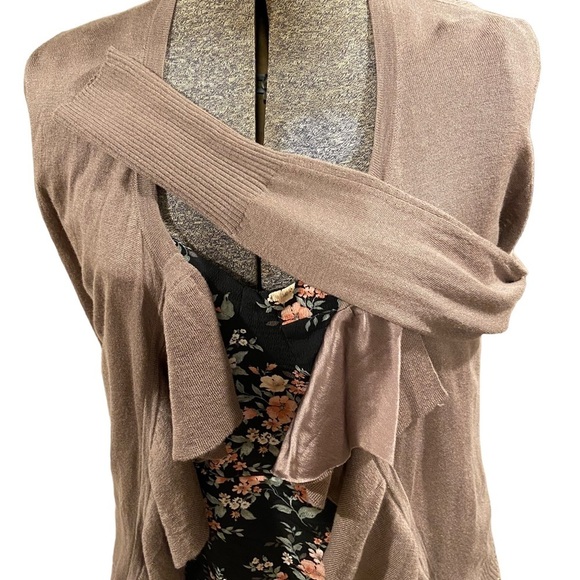 Banana Republic Brown Loose Ruffle Open Draped Cardigan size Medium - Picture 7 of 9